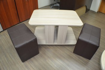 Журнальный стол с пуфиками (миссия) в Купино - mebel154.com